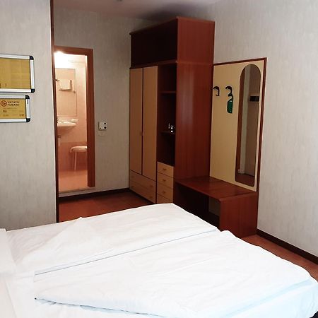 Hotel Florida Limone sul Garda Esterno foto