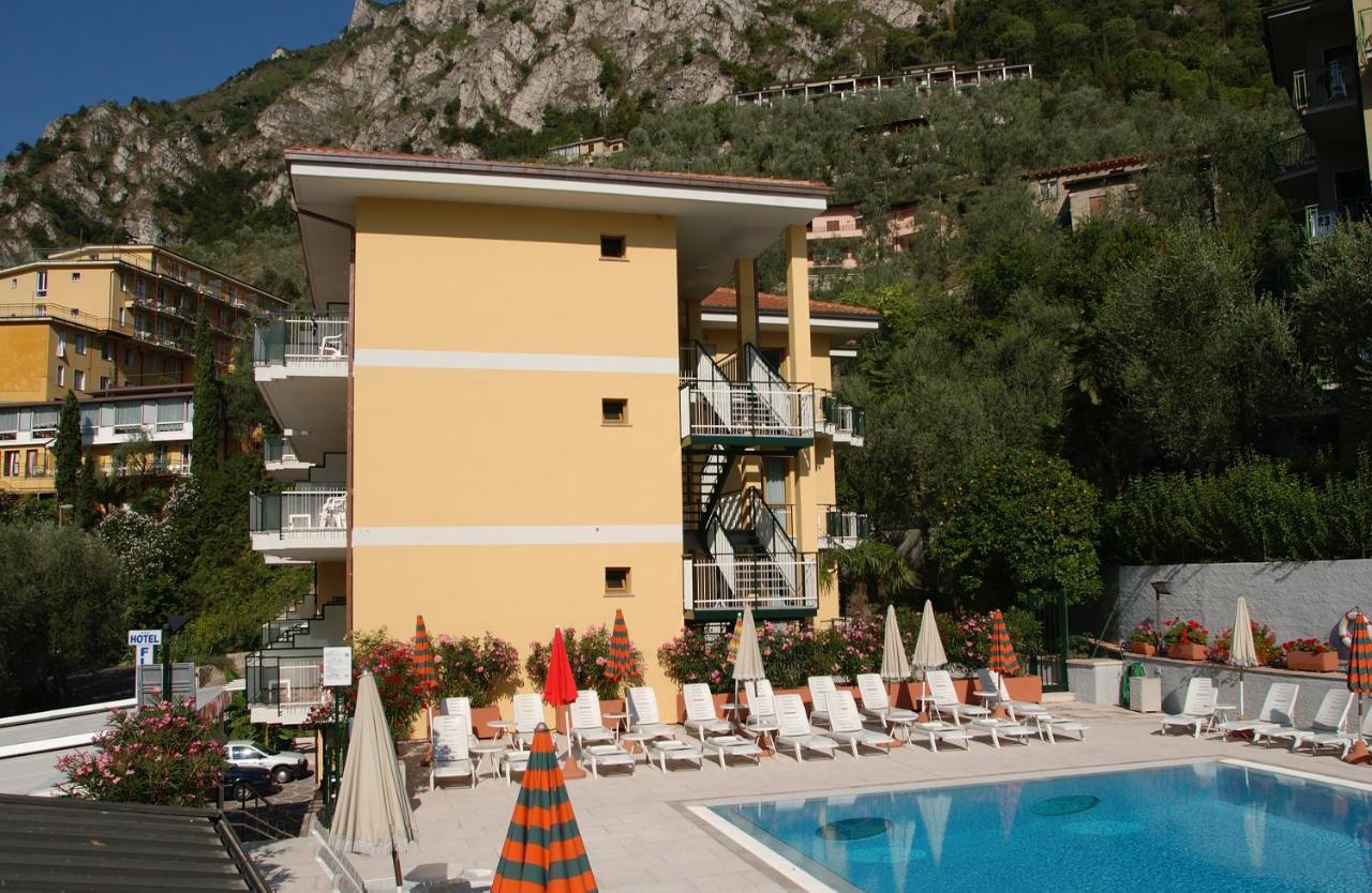 Hotel Florida Limone sul Garda Esterno foto
