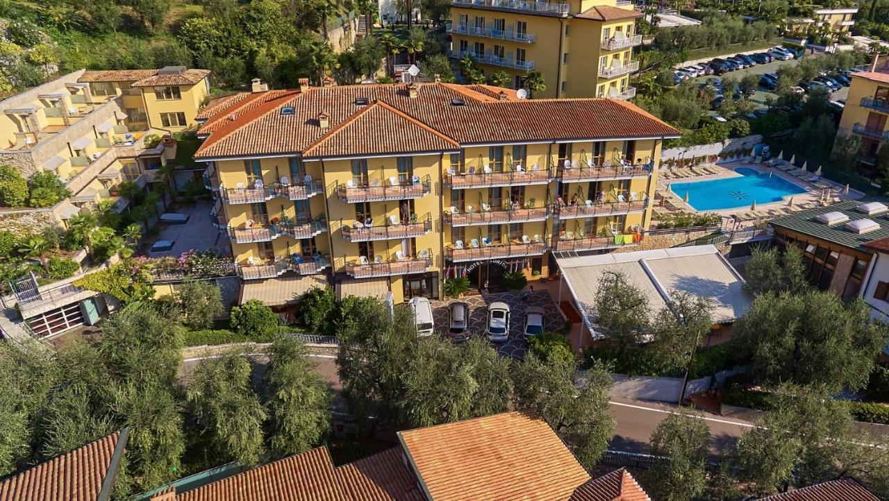 Hotel Florida Limone sul Garda Esterno foto