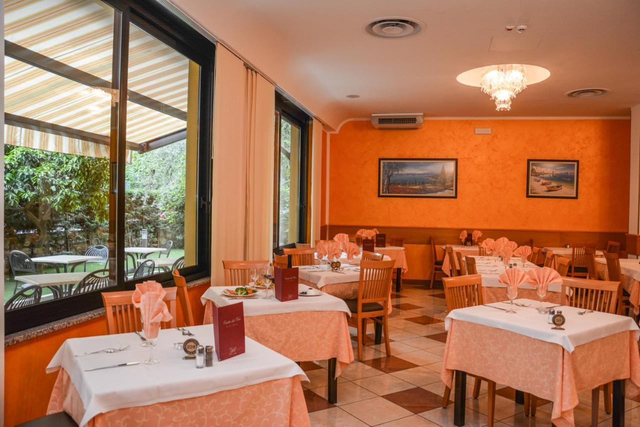 Hotel Florida Limone sul Garda Esterno foto