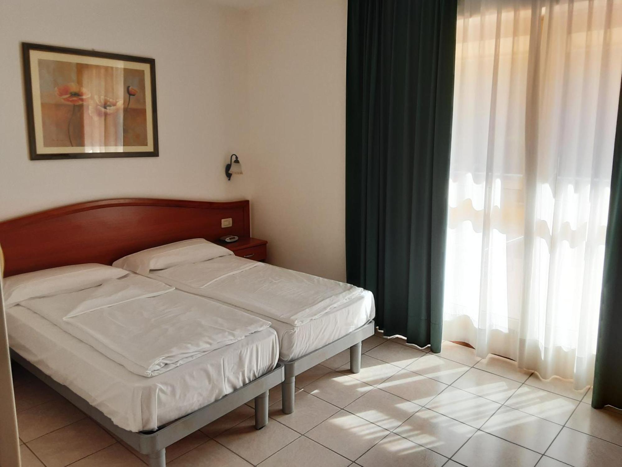 Hotel Florida Limone sul Garda Esterno foto