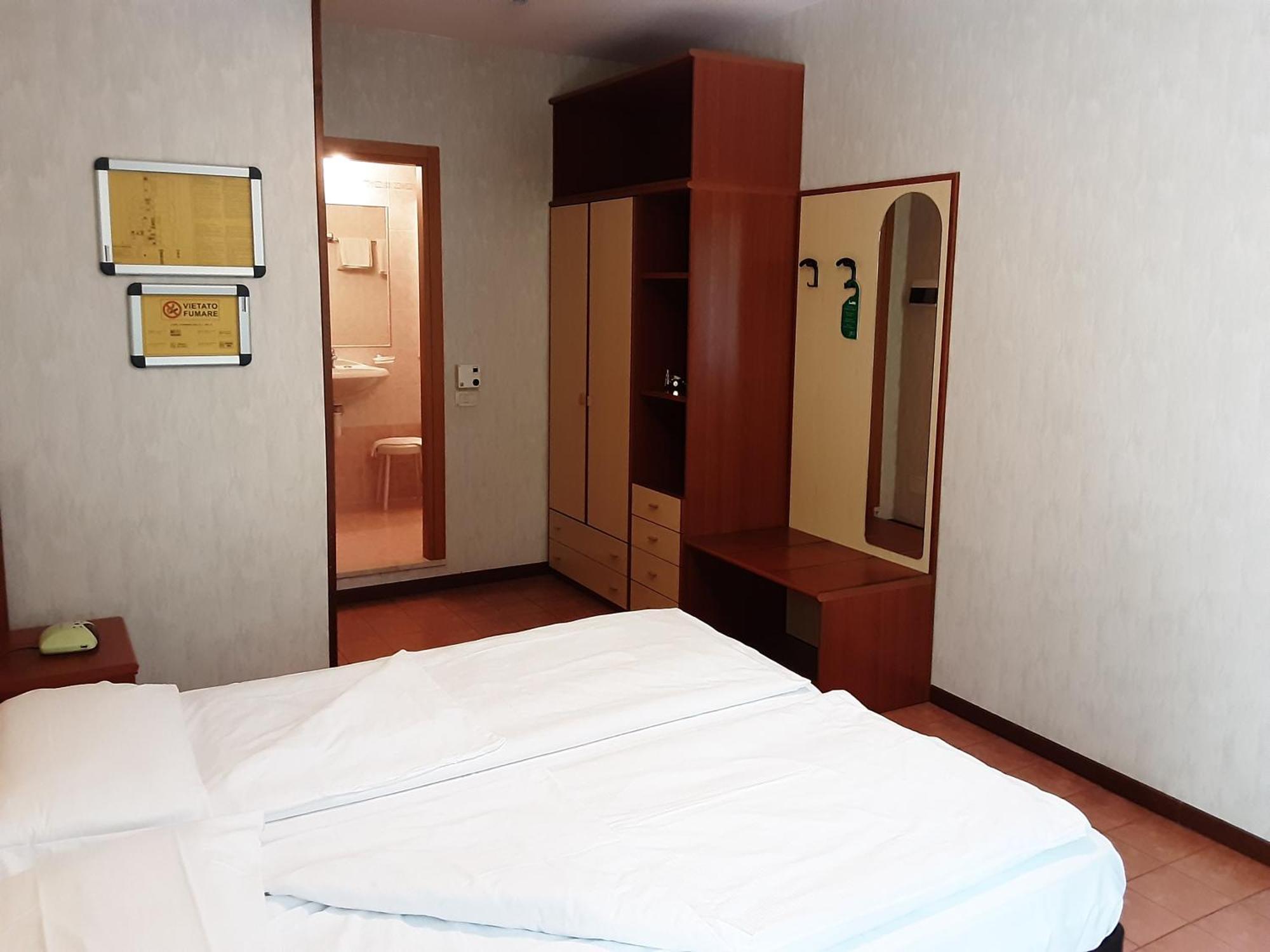 Hotel Florida Limone sul Garda Esterno foto